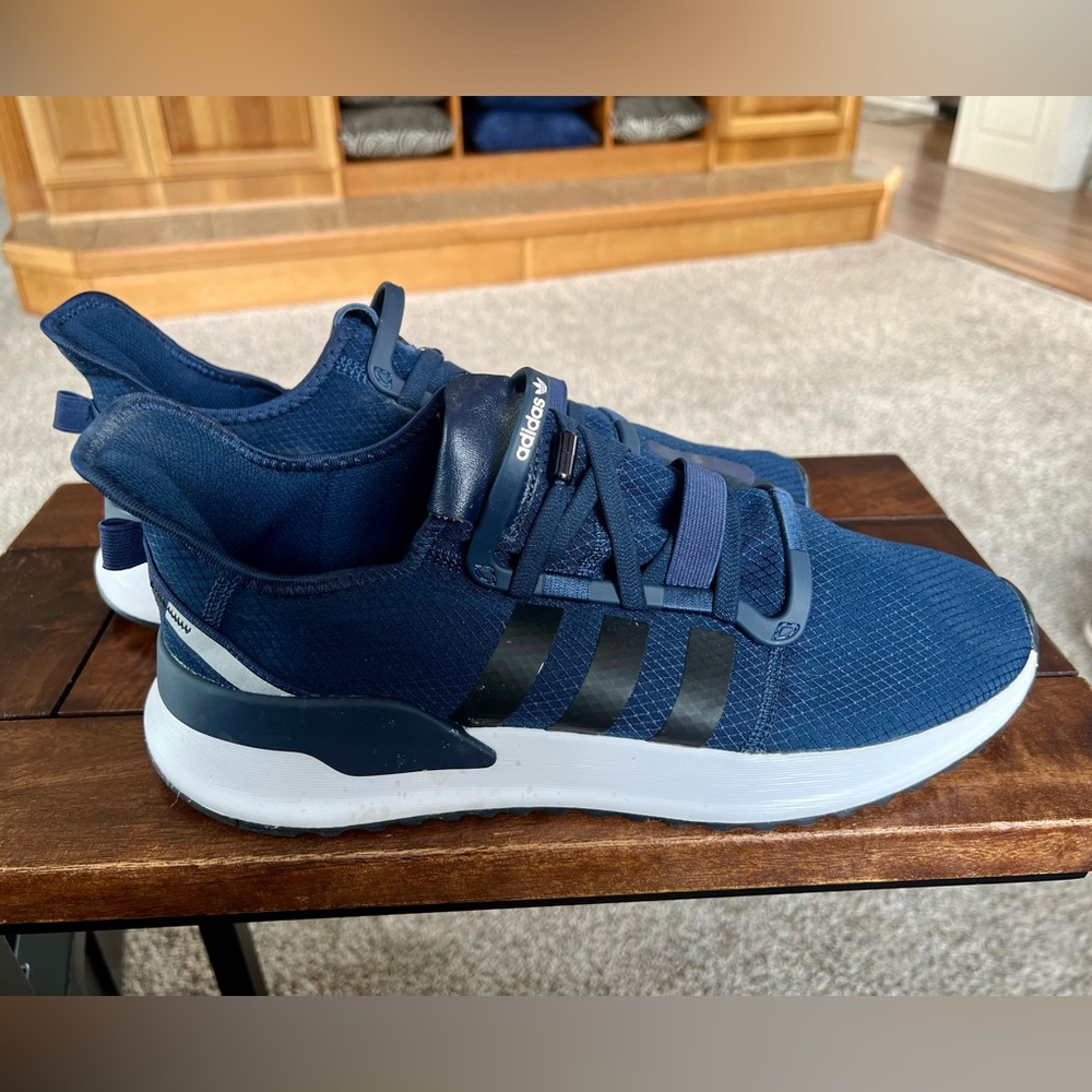 Adidas sneakers. Like new.